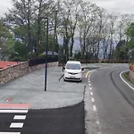 Hotel Artxanda Bilbao, Parking Gratuito En El Exterior Junto Al (adults Only) *