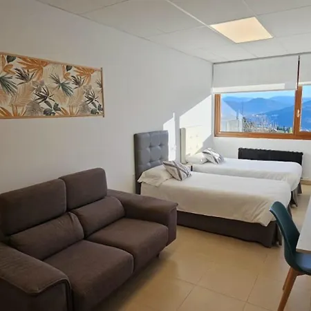 Artxanda Bilbao, Parking Gratuito En El Exterior Junto Al (adults Only) Hotel