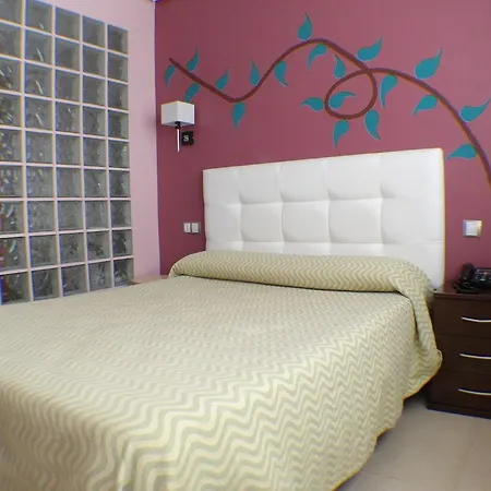 Artxanda Bilbao, Parking Gratuito En El Exterior Junto Al (adults Only) *