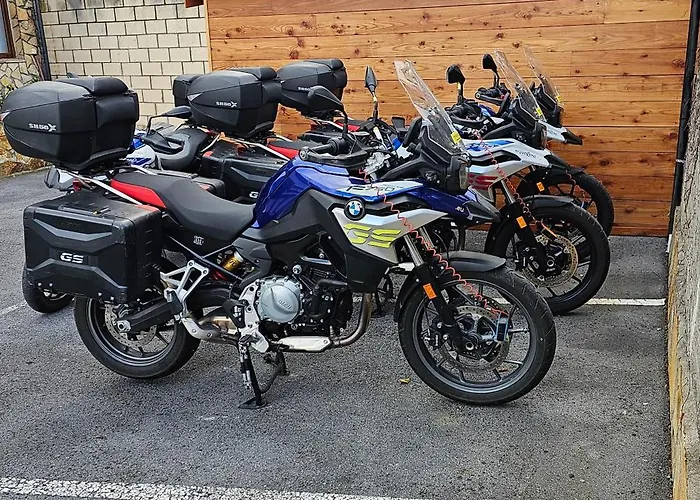 Szálloda Artxanda Bilbao, Parking Gratuito En El Exterior Junto Al (adults Only) *