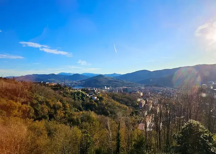 Artxanda Bilbao, Parking Gratuito En El Exterior Junto Al (adults Only) Szálloda Bilbao