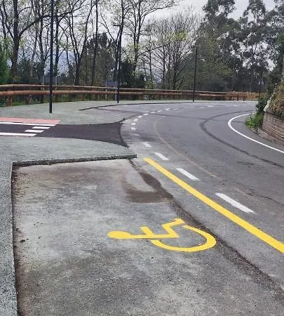 Artxanda Bilbao, Parking Gratuito En El Exterior Junto Al (adults Only) *