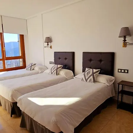 Artxanda Bilbao, Parking Gratuito En El Exterior Junto Al (adults Only) *