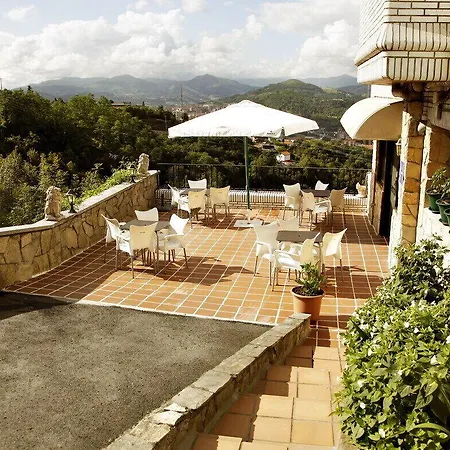 Artxanda Bilbao, Parking Gratuito En El Exterior Junto Al (adults Only) Μπιλμπάο