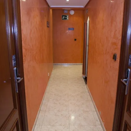 Artxanda Bilbao, Parking Gratuito En El Exterior Junto Al (adults Only) Ξενοδοχείο Μπιλμπάο