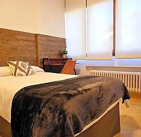 Artxanda Bilbao, Parking Gratuito En El Exterior Junto Al (adults Only) Ξενοδοχείο
