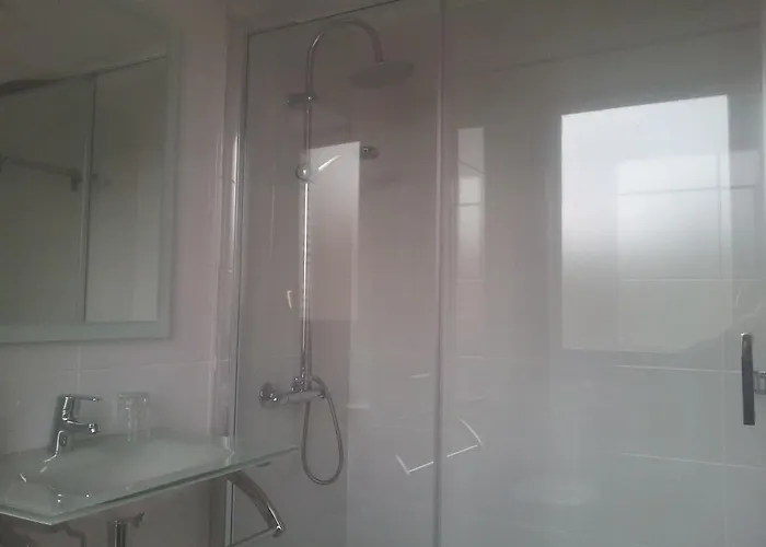 Hotel Artxanda Bilbao, Parking Gratuito En El Exterior Junto Al (adults Only)