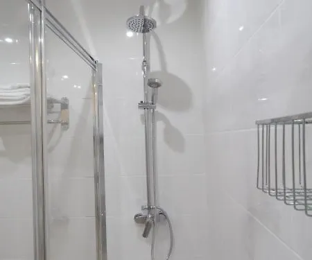 Artxanda Bilbao, Parking Gratuito En El Exterior Junto Al (adults Only)