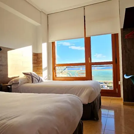 Artxanda Bilbao, Parking Gratuito En El Exterior Junto Al Hotel *