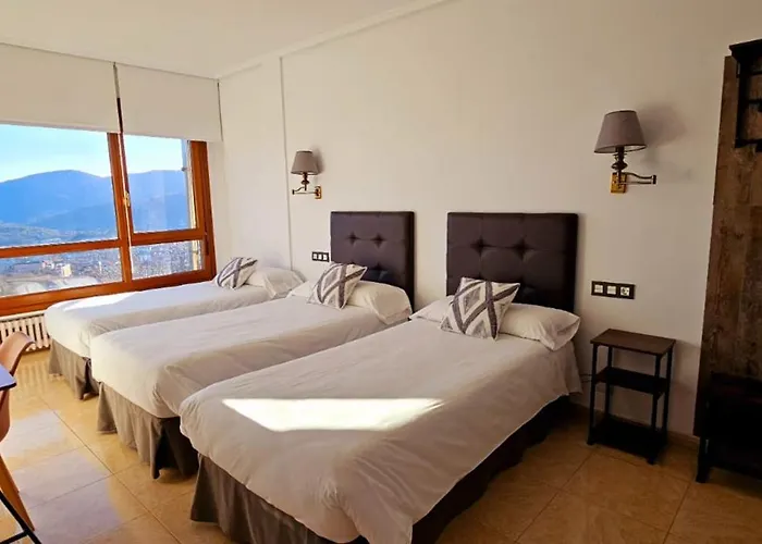 Artxanda Bilbao, Parking Gratuito En El Exterior Junto Al *