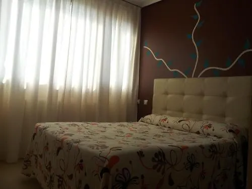 Artxanda Bilbao, Parking Gratuito En El Exterior Junto Al Hotel